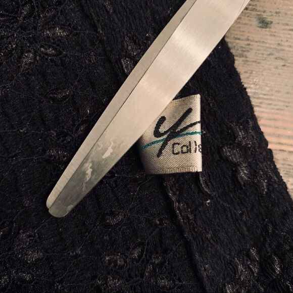 Adorable Black Lace Top like Jacket/Blouse Or Cardigan top size M - Picture 4 of 8